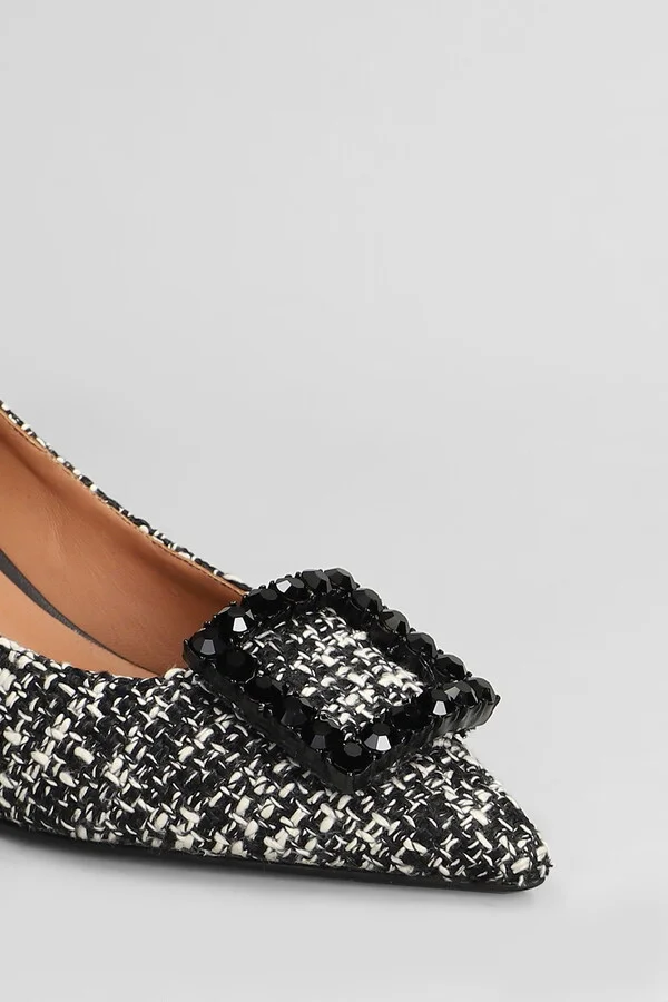 Evilly Pumps In Black Fabric - Image 5