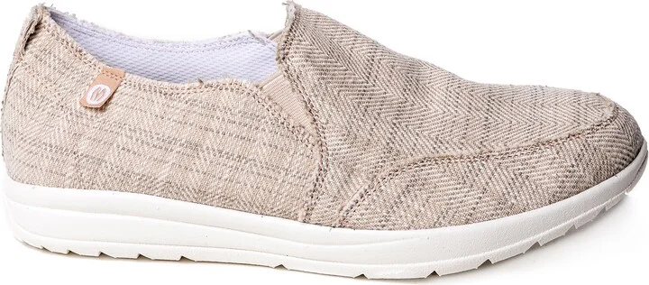Expanse Slip-On Sneaker - Image 9