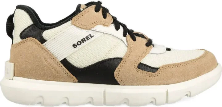 Explorer sneakers
