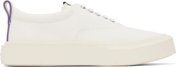 CANVAS WHITE