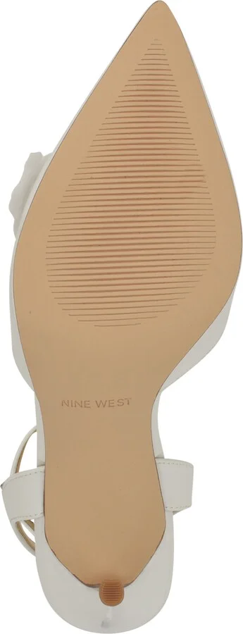 Fabby Pointed Toe Pump - Image 4