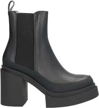 Fabiana Filippi Woman Ankle boots