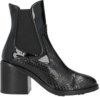 Fabrizio Viti Woman Ankle boots