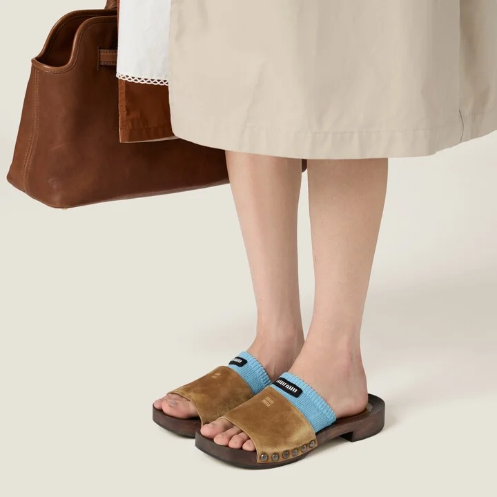 Faded suede clogs - Image 5