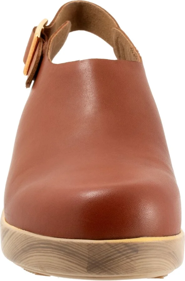 Fairbanks Slingback Platform Clog - Image 4