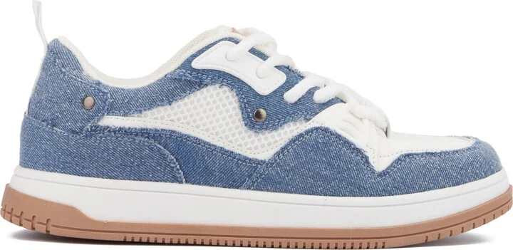 Famous Low Top Sneaker - Image 4