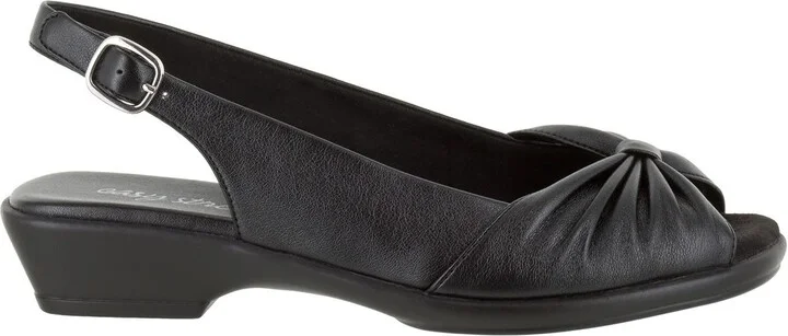 Fantasia Slingback Pump - Image 3