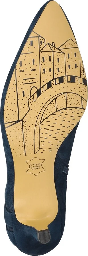 Faraday Pointed Toe Kitten Heel Bootie - Image 6