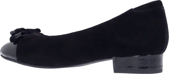 Farida Cap Toe Pump - Image 9