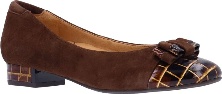 Farida Cap Toe Pump