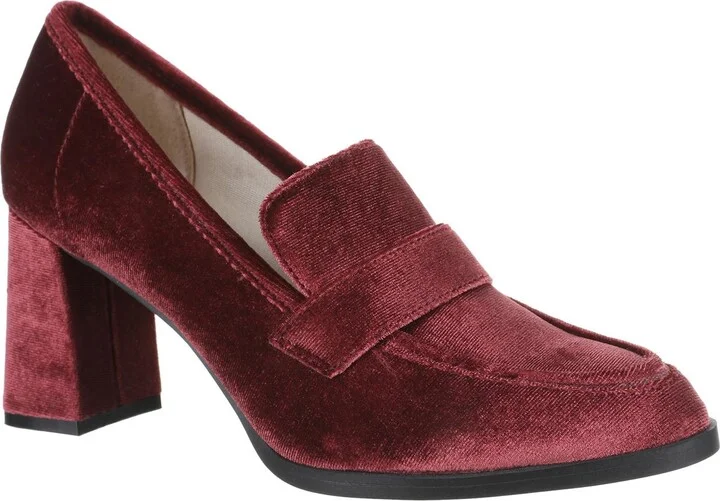 Farrah Womens Textured Slip On Loafer Heels