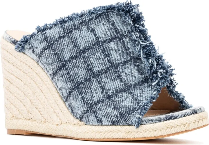 Fashion To Figure Women's Estella Wide Width Wedge Sandals