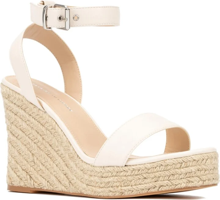 Fashion To Figure Women's Gale Wide Width Wedge Sandals