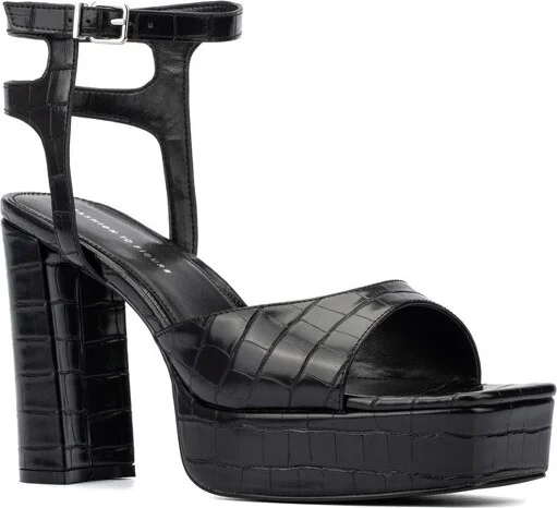 Fashion To Figure Women's Hilari Block Heels - Wide Width - , BLACK