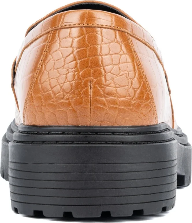 Fashion To Figure Women's Ilissa Loafer - Wide Width - Image 3
