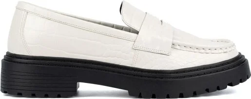 Fashion To Figure Women's Ilissa Loafer - Wide Width - , BONE CROC - Image 2