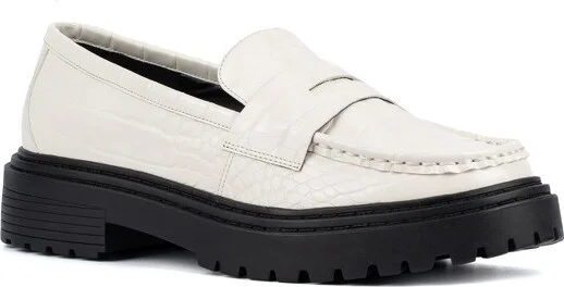 Fashion To Figure Women's Ilissa Loafer - Wide Width - , BONE CROC