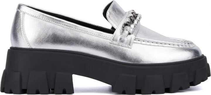 Fashion To Figure Women's Jazelle Loafer - Wide Width - Image 9