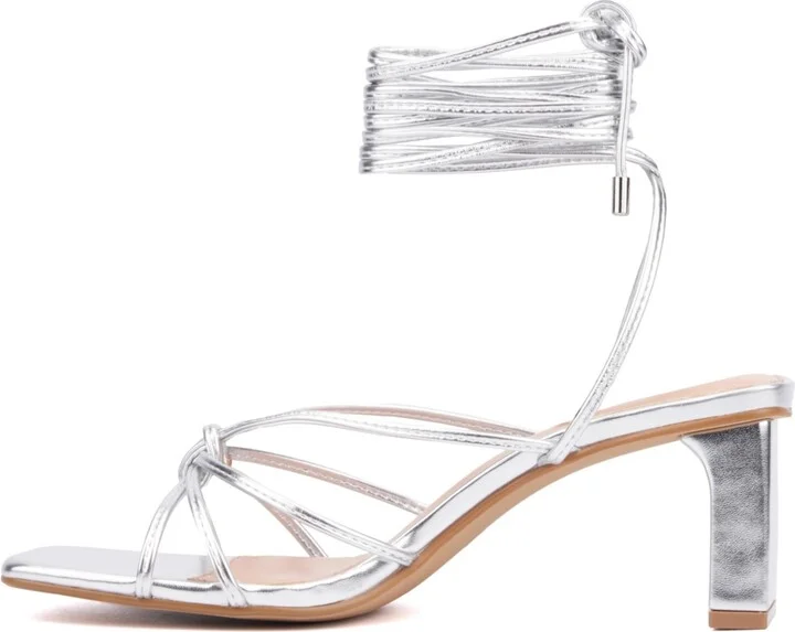 Fashion To Figure Women's Lana Wide Width Heels Sandals - Image 5