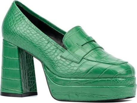 Fashion To Figure Women's Madelyn Platform Loafer - Wide Width - , GREEN CROC