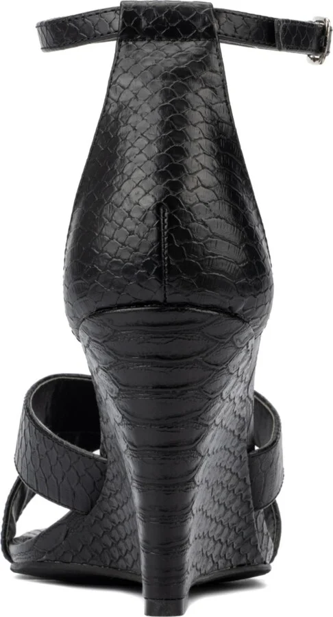 Fashion To Figure Women's Marcie Wide Width Heels Sandals - Image 2