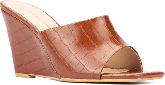 Fashion To Figure Women's Raina Wedge Heels - Wide Width - , BONE