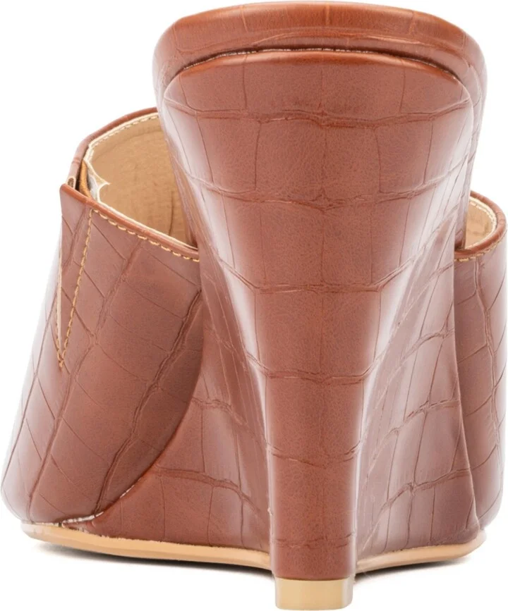 Fashion To Figure Women's Raina Wide Width Heels Mule - Image 4