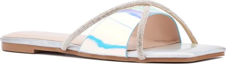 Fashion To Figure Women's Sylvie Flat Sandal - Wide Width