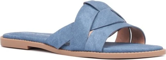 medium blue