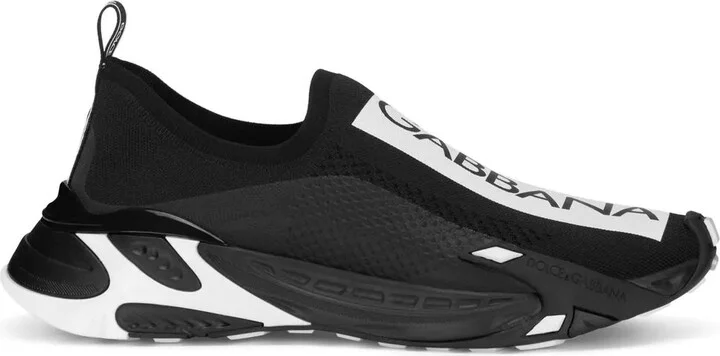 Fast mesh sneakers