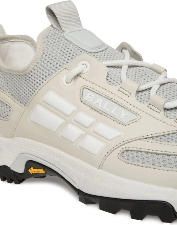 Faster sneakers - Image 5