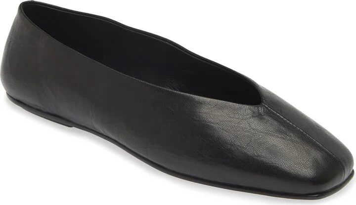 Fathom Flat