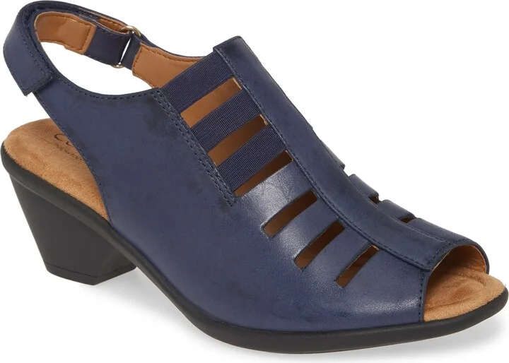 Faye Sandal