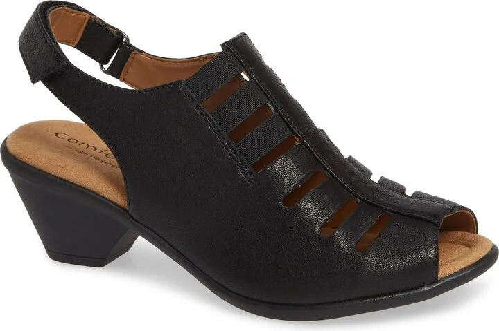 Faye Sandal