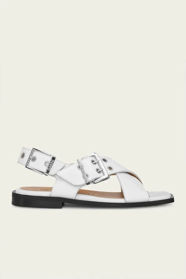Feminine Buckle Cross Strap Sandal in Egret