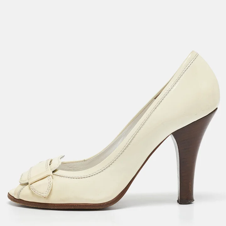 Fendi Cream Patent Leather Buckle Detail Open Toe Pumps Size 38