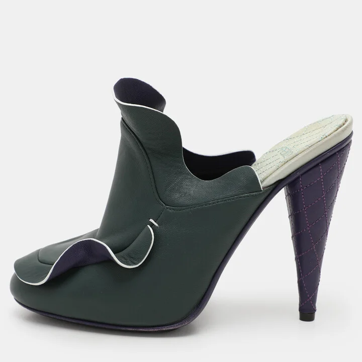 Fendi Green Leather Ruffled Leather Mules Size 37