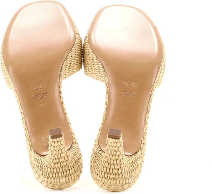 FENDI Women's FF Fold Heeled Mules Raffia - Image 4