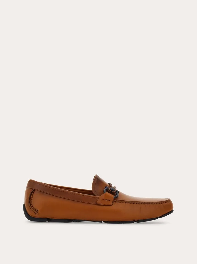 Ferragamo Men Driver with Gancini ornament Beige