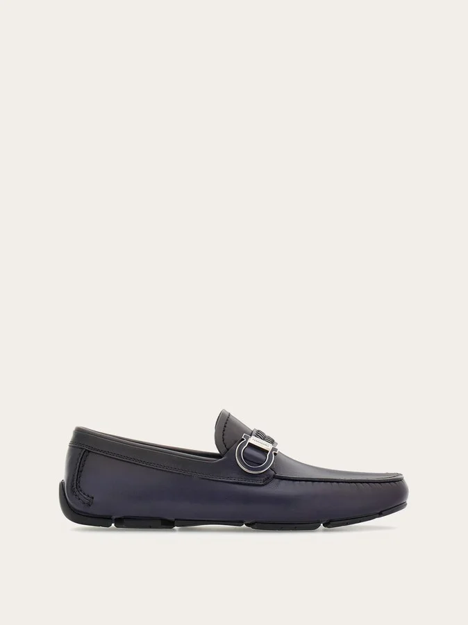 Ferragamo Men Driver with Gancini ornament Blue