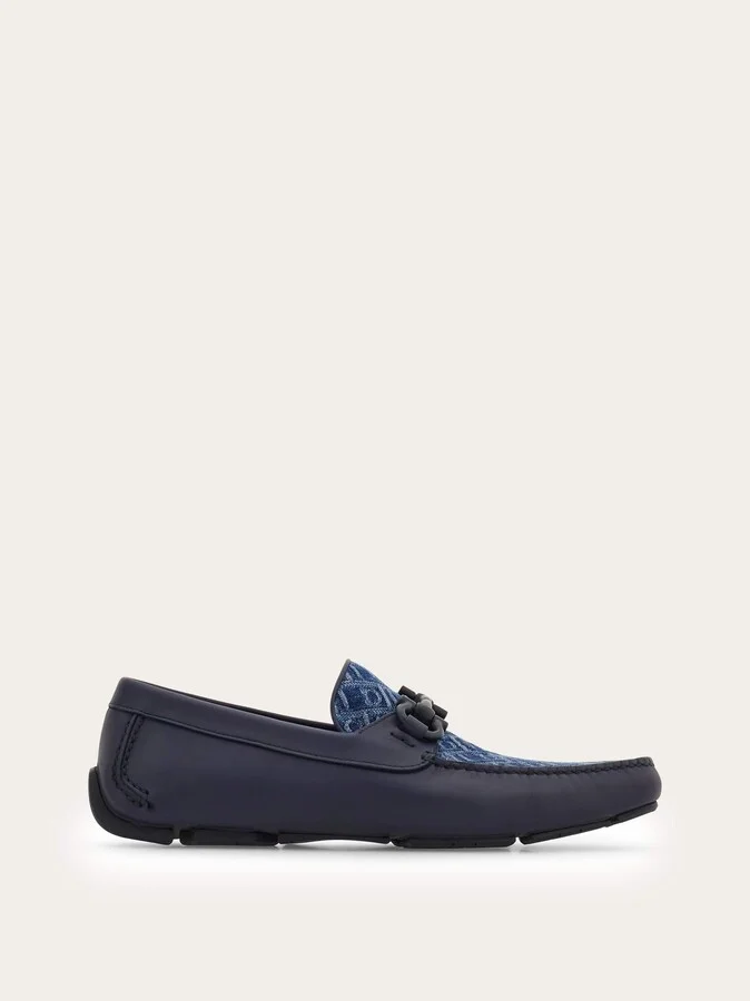 Ferragamo Men Driver with Gancini ornament Blue