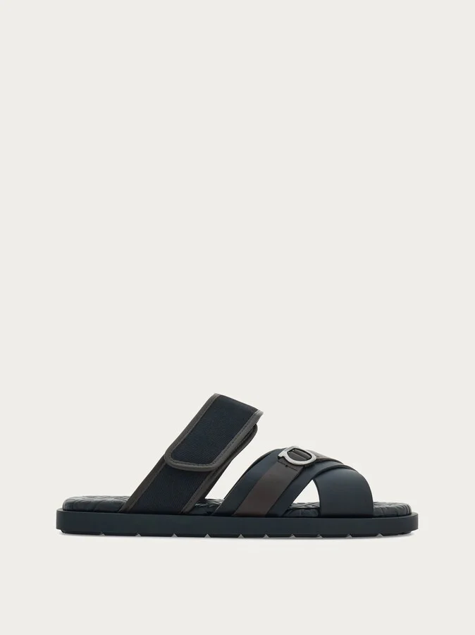Ferragamo Men Gancini sandal Black