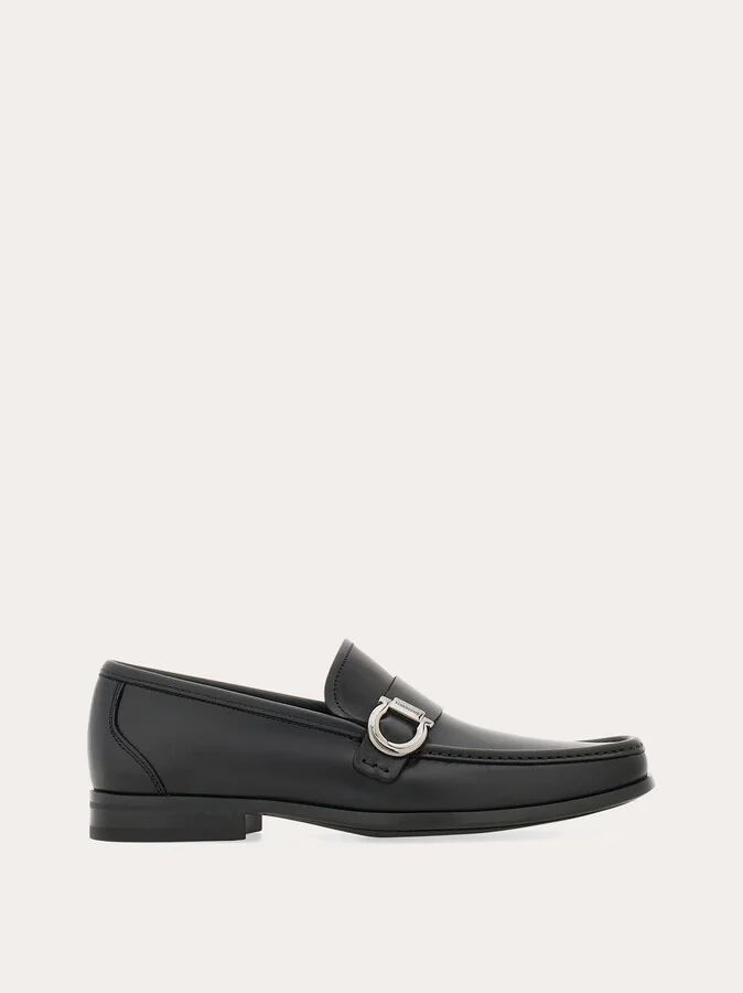 Ferragamo Men Moccasin with Gancini ornament Black