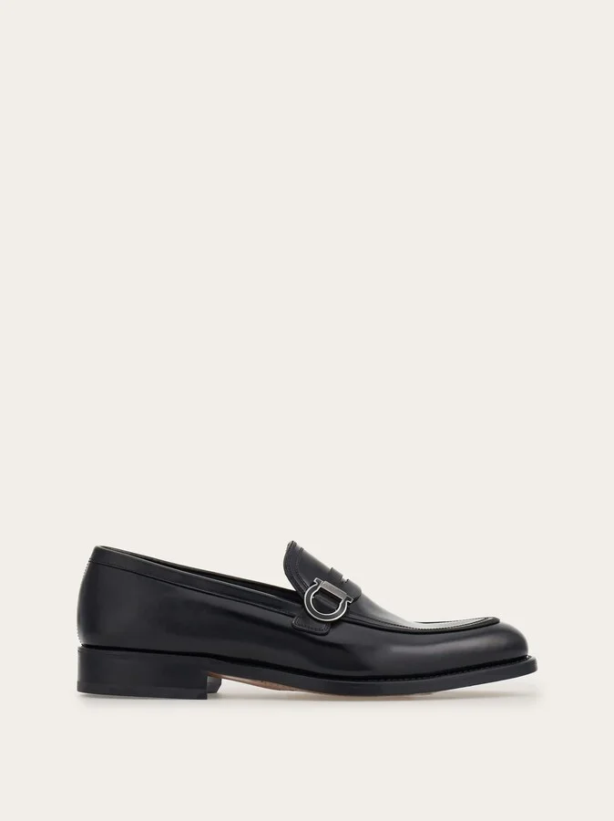 Ferragamo Men Moccasin with Gancini ornament Black