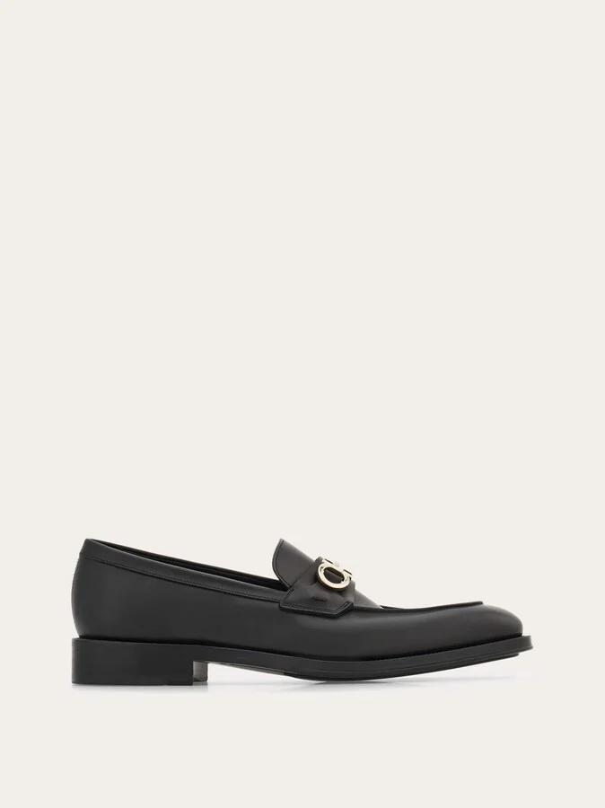 Ferragamo Men Moccasin with Gancini ornament Black