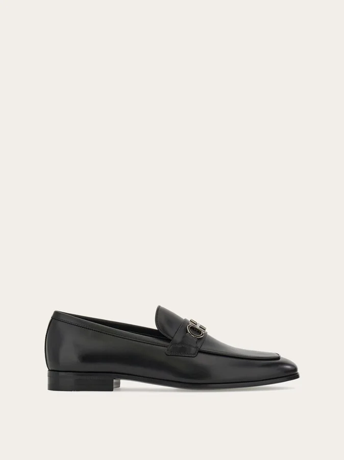 Ferragamo Men Moccasin with Gancini ornament Black