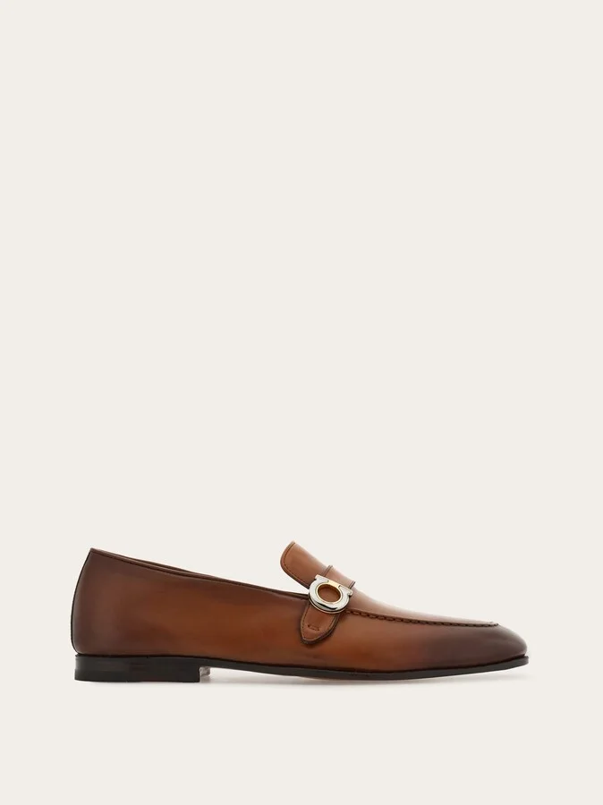 Ferragamo Men Tramezza loafer with Gancini ornament Beige