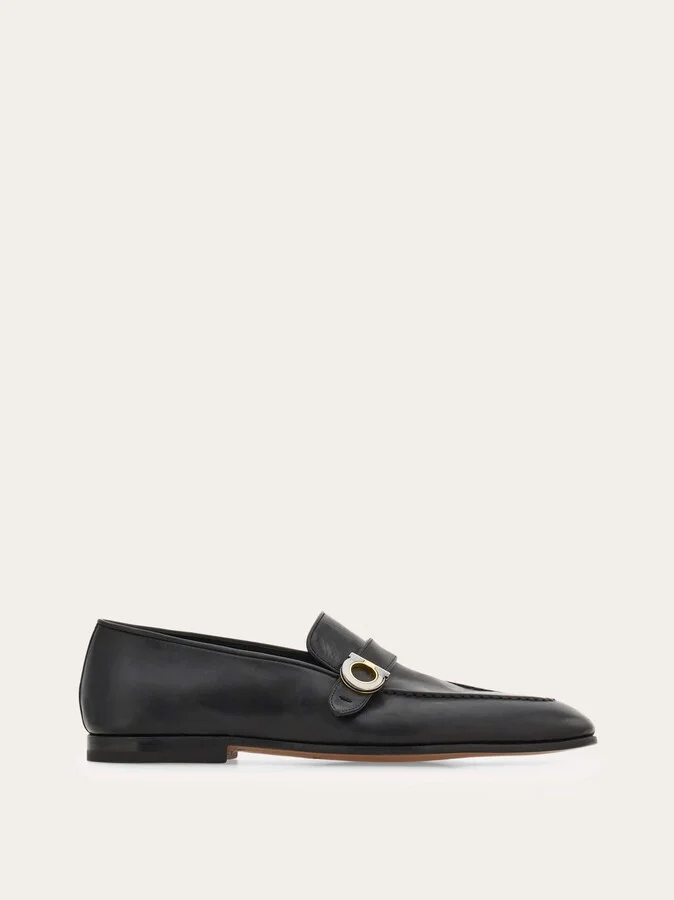 Ferragamo Men Tramezza loafer with Gancini ornament Black