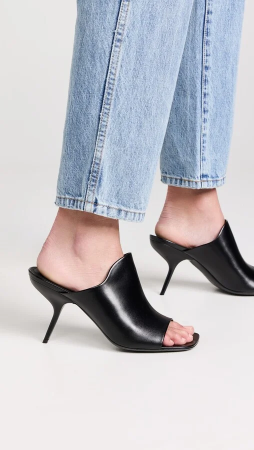FERRAGAMO The Eva Pumps - Image 3