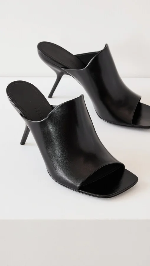 FERRAGAMO The Eva Pumps - Image 4